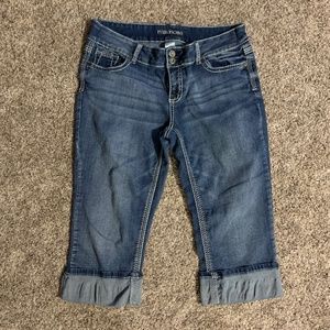 Maurices Capris size 9/10
